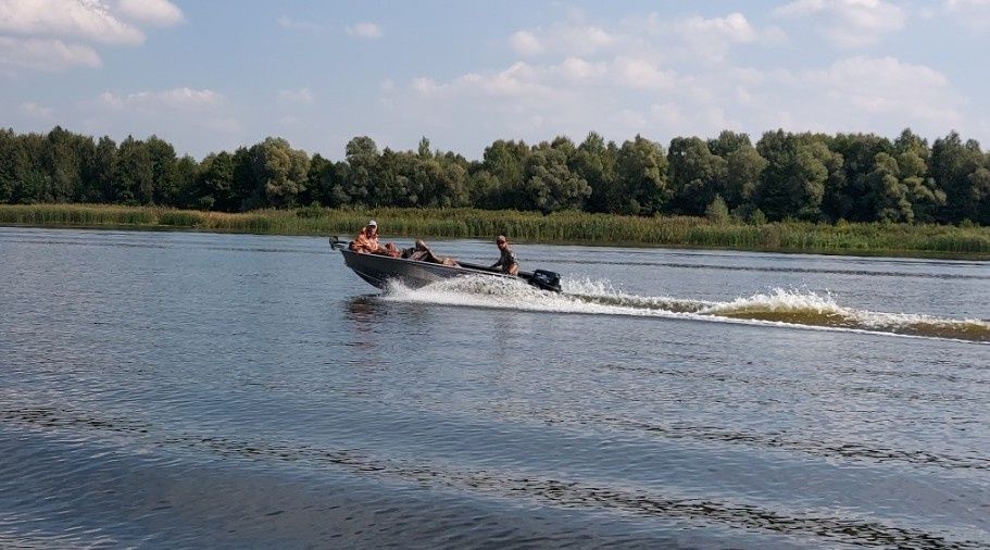 Продам човен windbot 4.0 evo