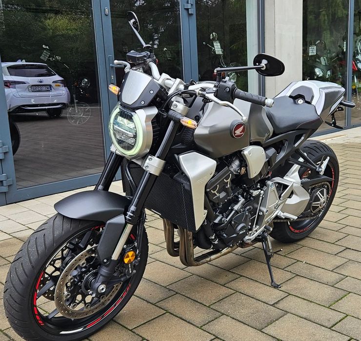 Honda CB Honda CB1000RA CB1000 CB 1000 R   ABS Kontrola Trakcji  ARROW  -raty-