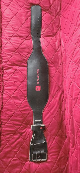 Domyos, пояс для силових тренувань.