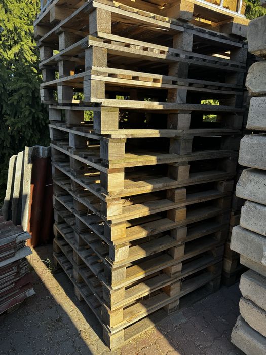 Sprzedam palety 110x110 jak nowe