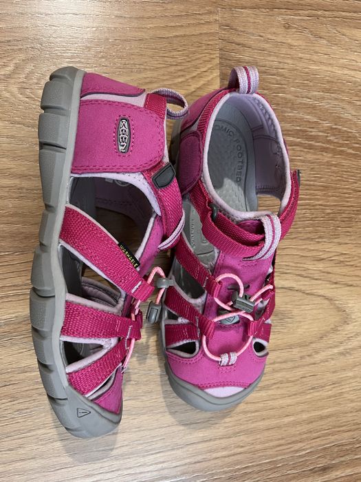 Сандалі KEEN waterproof .