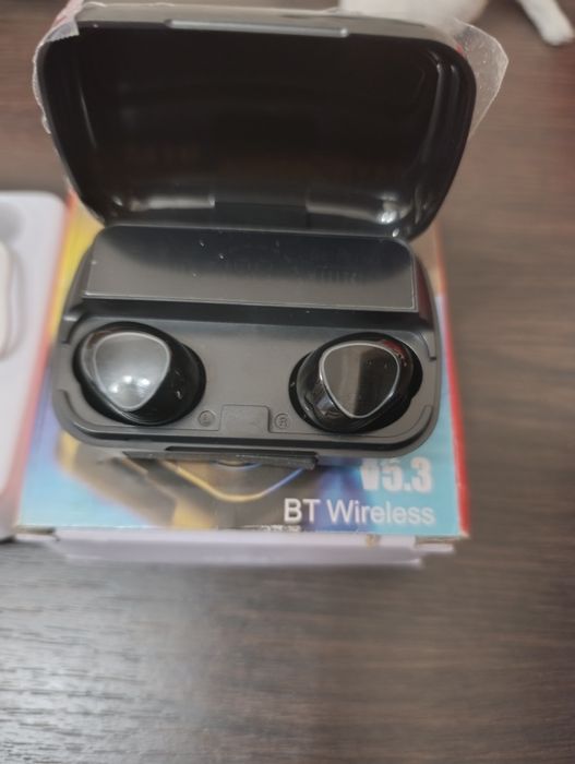 Продам новые наушники