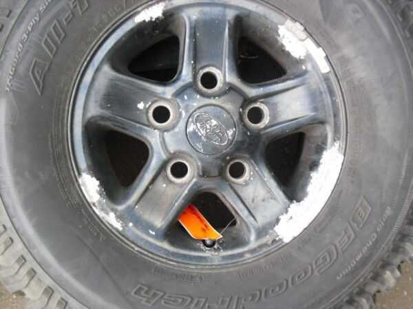 Land Rover x3 jantes boost pneu BF Goodrich 285x75xR16 - 25% Desconto