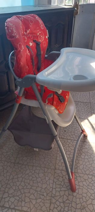 Cadeira refeição para bebé