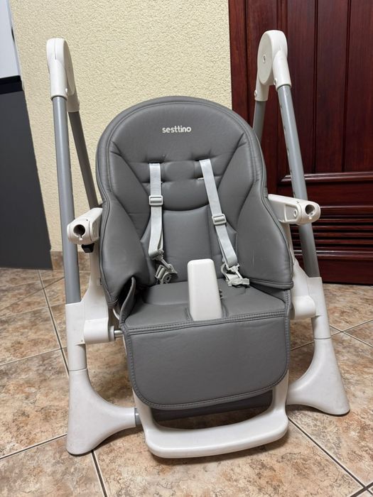 Fotelik  do karmienia