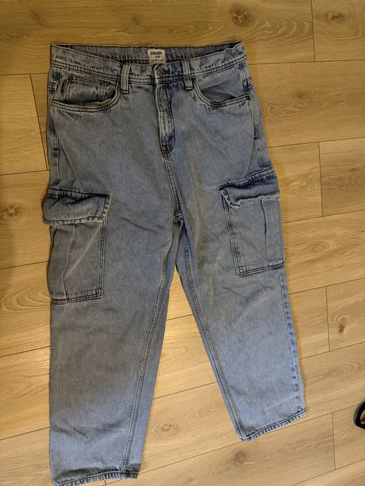 Spodnie jeansowe niebieskie  loose 34/32 cropp