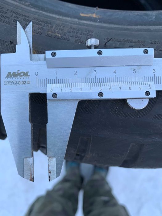 - Bridgestone Blizzak LM01AZ 225 55 17, 97H