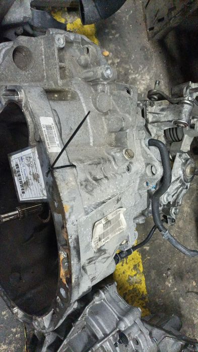 Caixa de velocidades manual NISSAN Primera Sedan (P12)