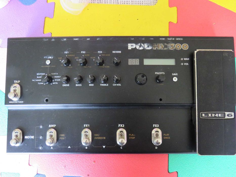 Pedaleira LINE 6 HD 300 - troco por outra pedaleira mais pequena