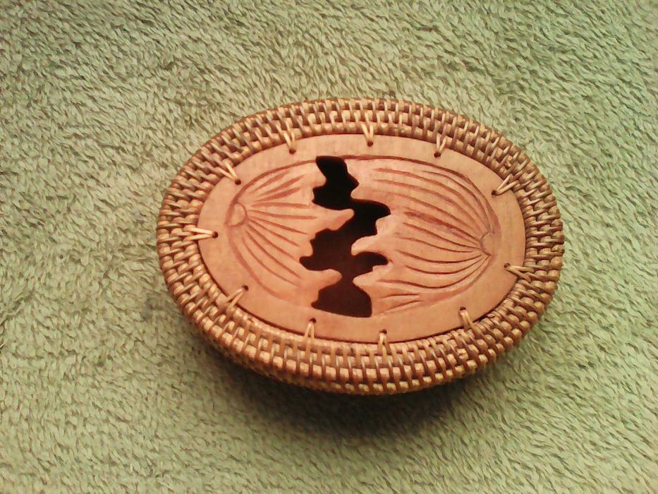 Szkatułka drewniana z Bali -  nowa niższa cena