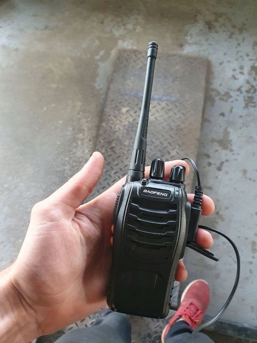 Krótkofalówka walkie talkie radio latarka gadżet telefon budowa milita