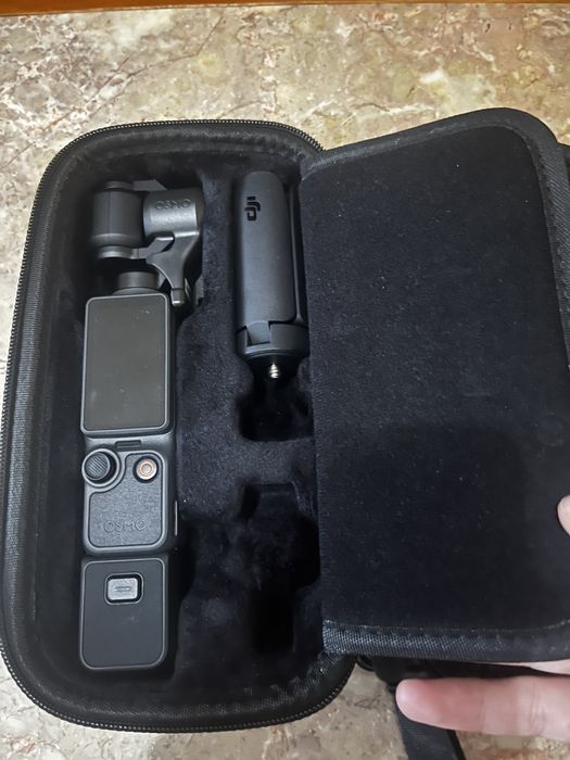 DJI Osmo Pocket 4