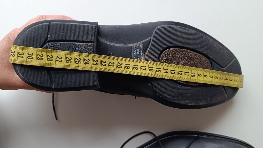 Класичні чоловічі чорні туфлі 45 р