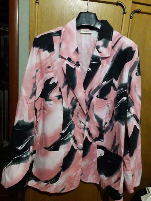 Продам пиджак женский