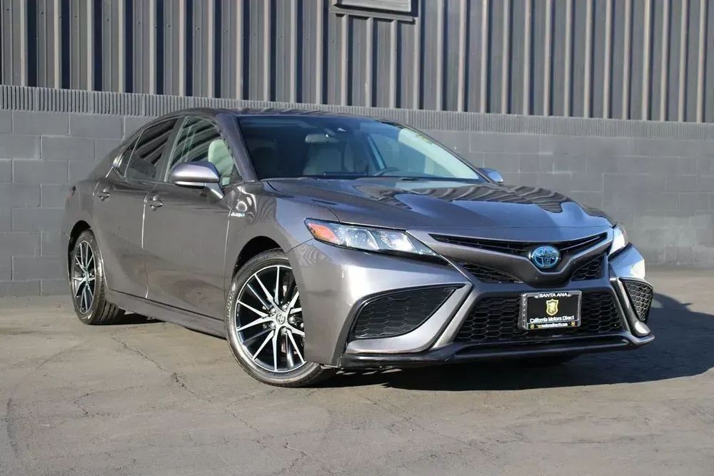 Toyota Camry 2021 Toyota Camry Hybrid SE | 218 KM | Full LED |