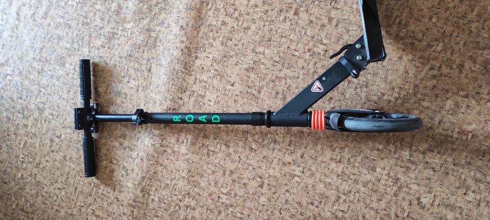 Електросамокат Road