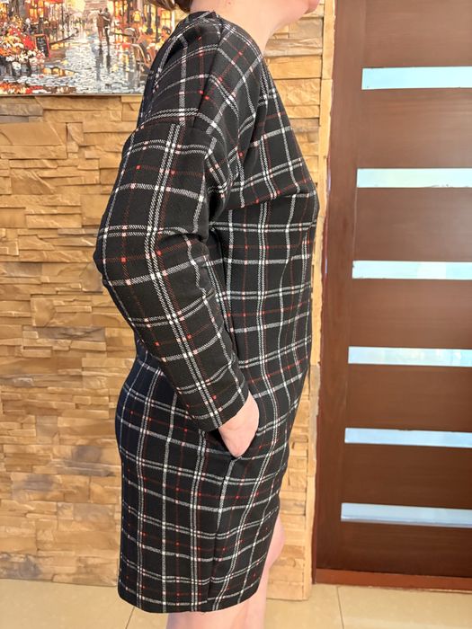 Sukienka czarna w kratkę