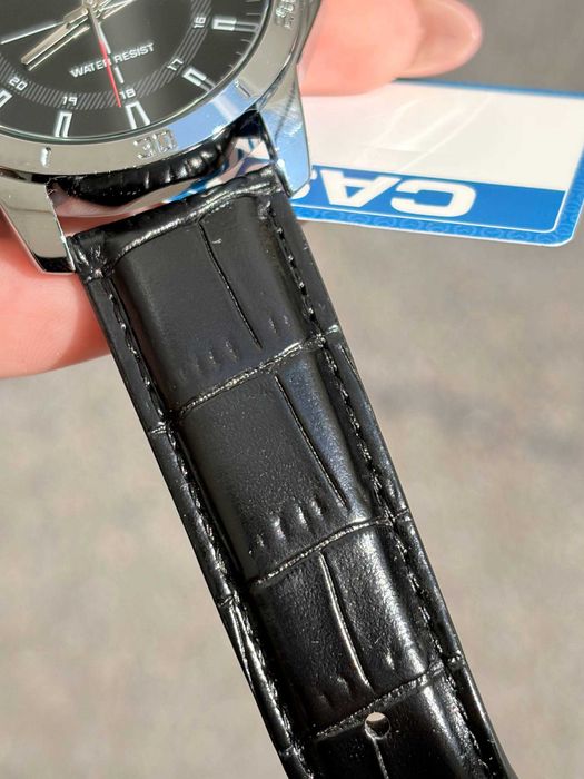Чоловічий годинник CASIO MTP-V004L-1C.