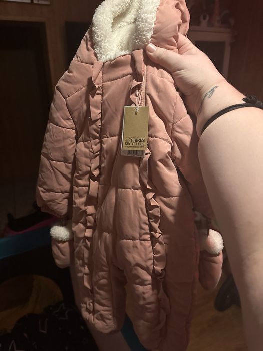 Sprzedam kombinezon dla dziewxczynki