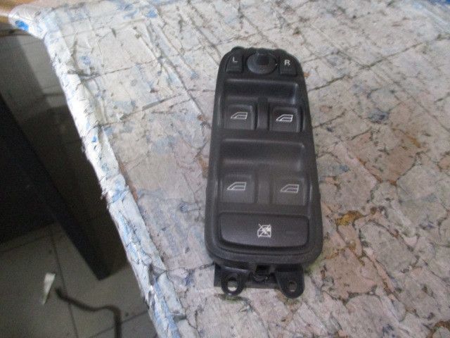 Multi-function Control/Button/Switch for VOLVO V50 (MW)425911473668761600