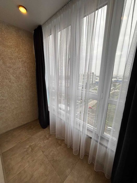 Квартира з новим ремонтом в сучасному ЖК на Таїрова. Готова до життя.