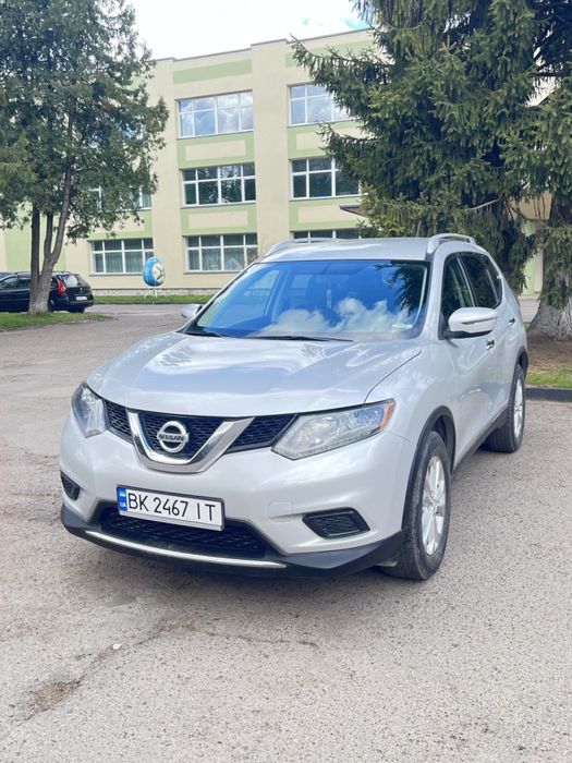 Nissan rogue sv awd