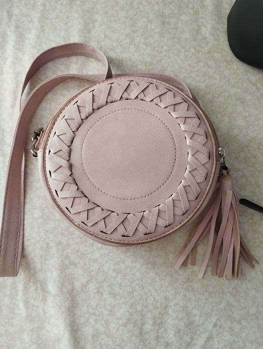 Сумочки рюкзаки жіночі в гарному стані