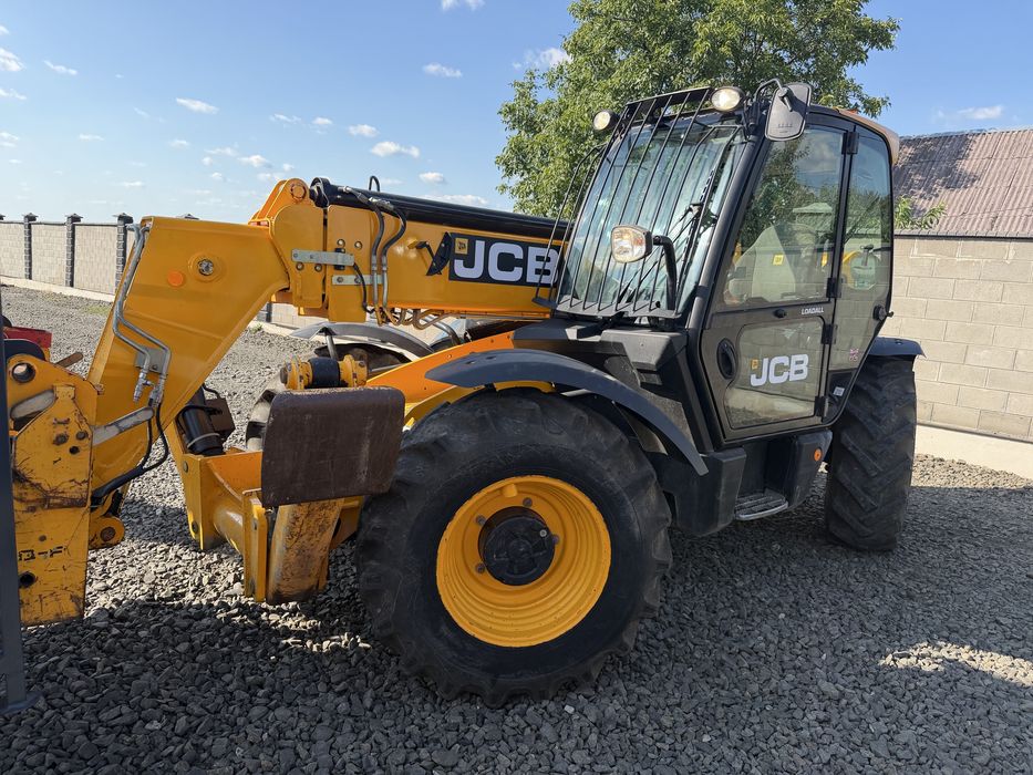 JCB 533-105 2017року погрущик маніту