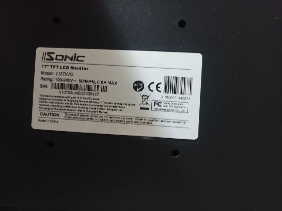 Monitor and Keyboard455719196086784001
