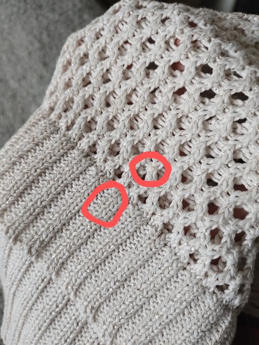 Kremowo-beżowy siateczkowy ażurowy sweterek błyszcząca nitka ONLY r. S