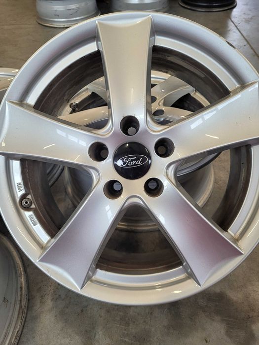 Felgi aluminiowe r 17 ford 5 x 108