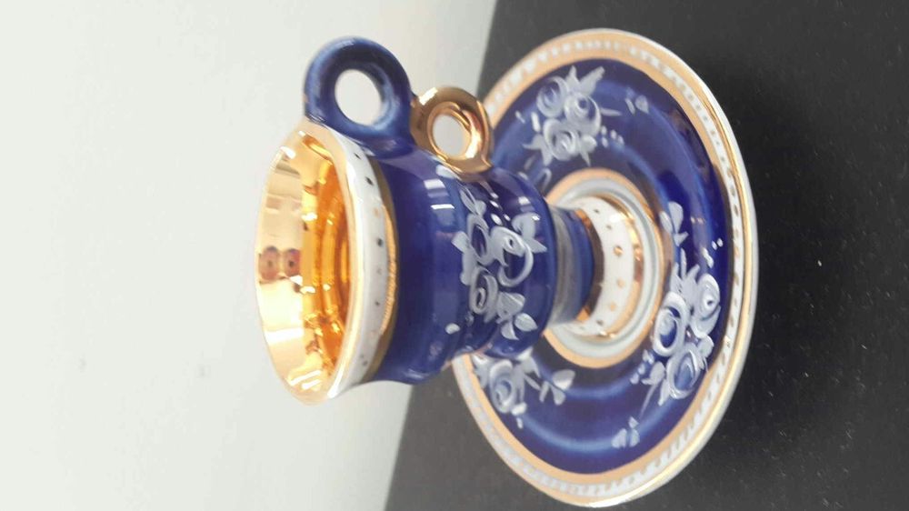 Chávenas pintadas à mão