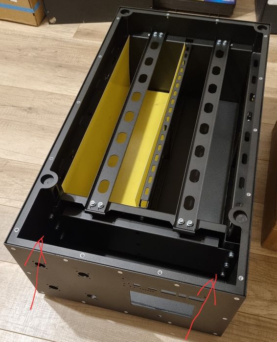 Корпус для lifepo4. Під 280ah, 304ah, 314ah. На 8 та 16 комірок