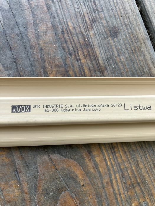 Listwa  nowa przypodłogowa Vox smart 112 Orzech