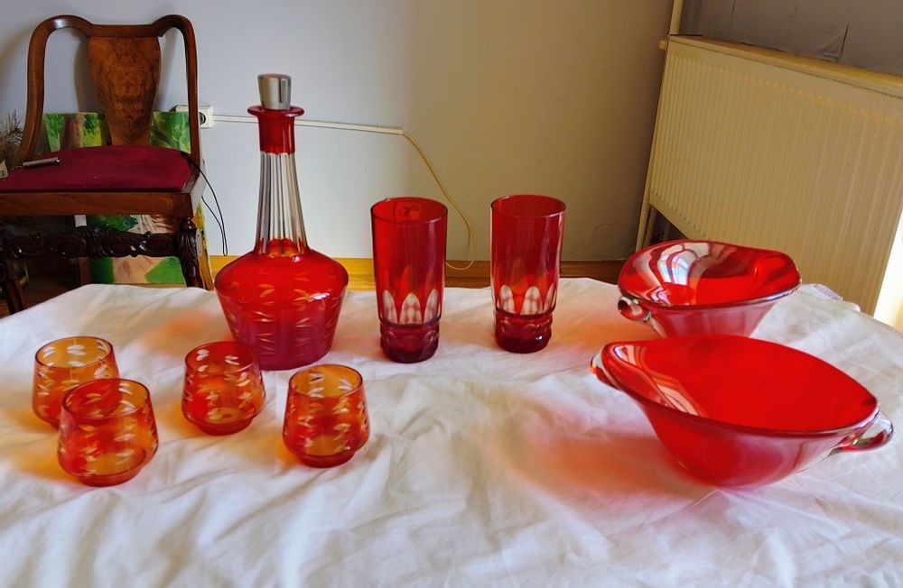 Бокали,фужери,колекційне та вжиткове скло