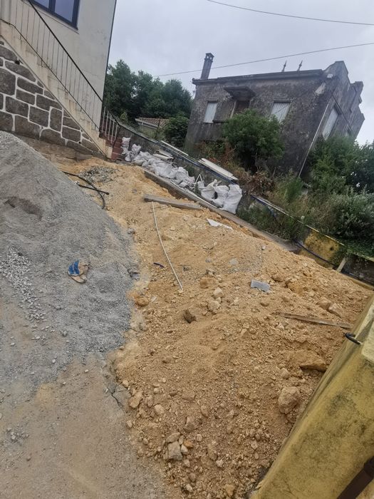 Faço cargas de Entulho532554452786882566
