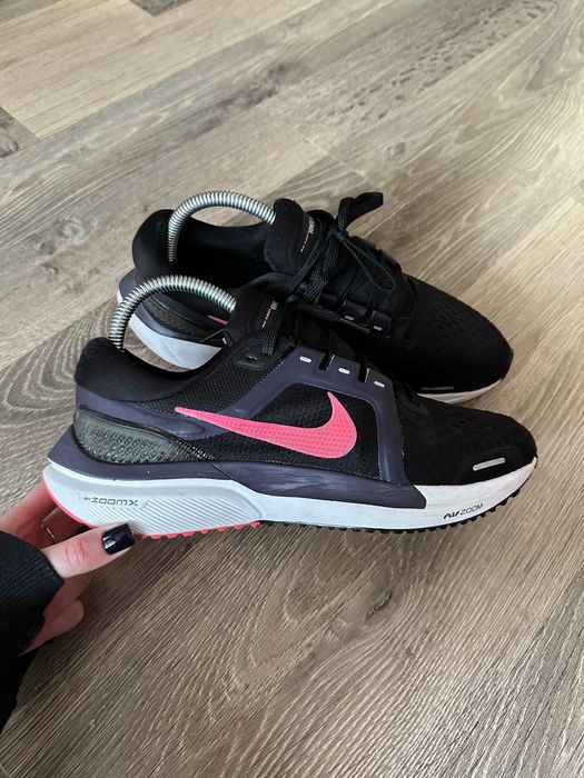 Кросівки Nike Air Zoom Vomero 16.