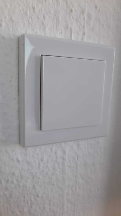 Interruptor de parede RF inteligente Nedis