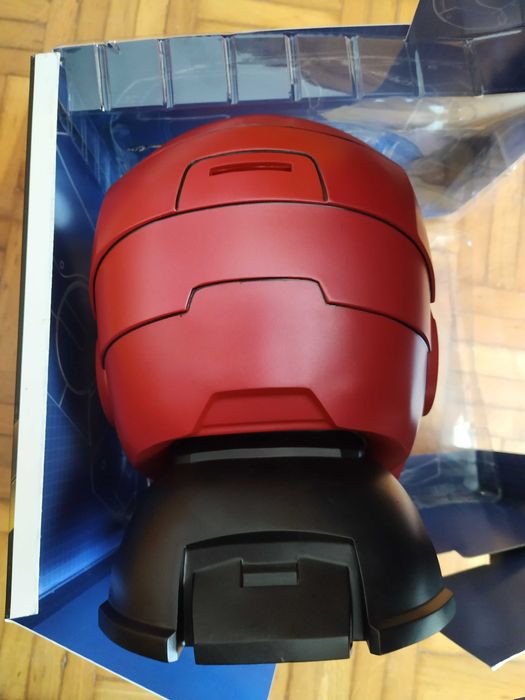 Mealheiro Semic Studio Capacete Marvel Iron Man Figura 25cm