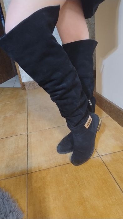 Ботфорды  черного цвета
