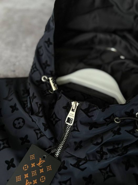 Louis Vuitton — чоловіча вітровка преміум якості