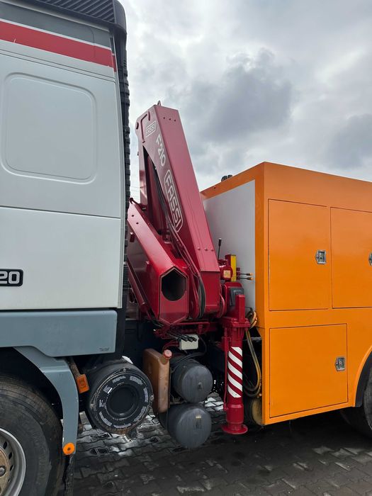Volvo FH16 520 к.с. | Спецевакуатор для вантажівок | 8x4 | Кран Fassi