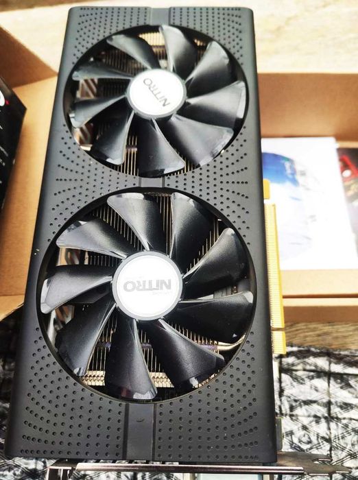 игровая Sapphire Nitro+ RX 480 8Gb состояние норм ОС версия