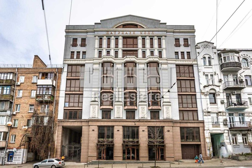 Продаж 2к квартири без ремонту, вул. Саксаганського, 78-80, Центр