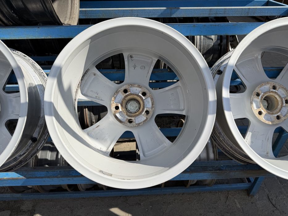 Диски Skoda 5/112 R17 7J ET45.
