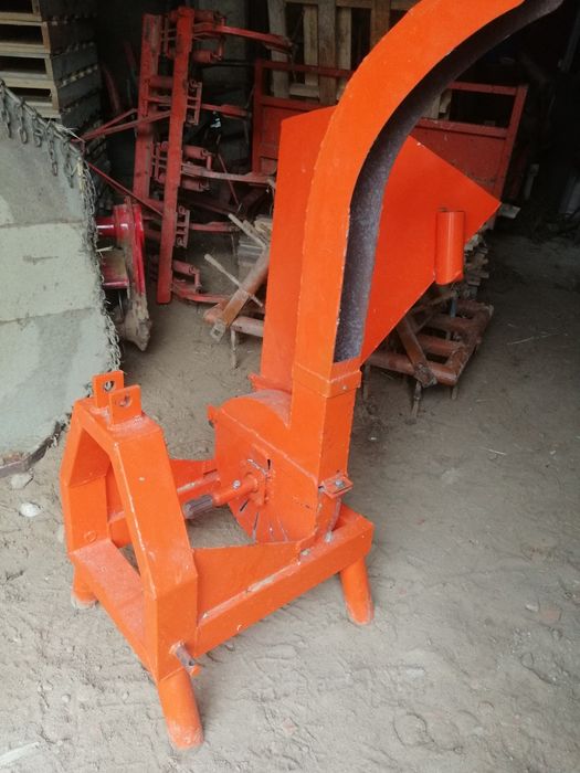 Bio Triturador ramos e lenha poda até 5cm