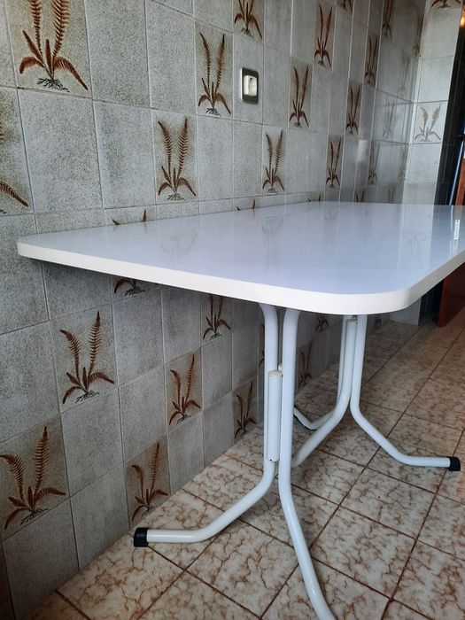 Mesa de cozinha como nova