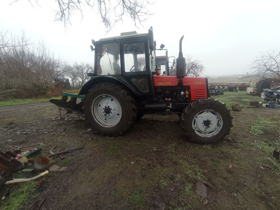 Трактор колісний МТЗ 892