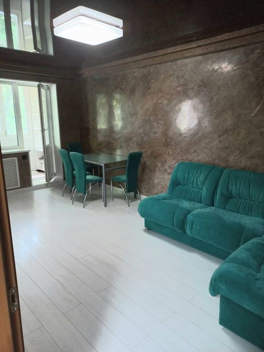 М.Студенческая, продам 3х комн.кварт.,пр-т Тракторостроителей 134Б, Hg11