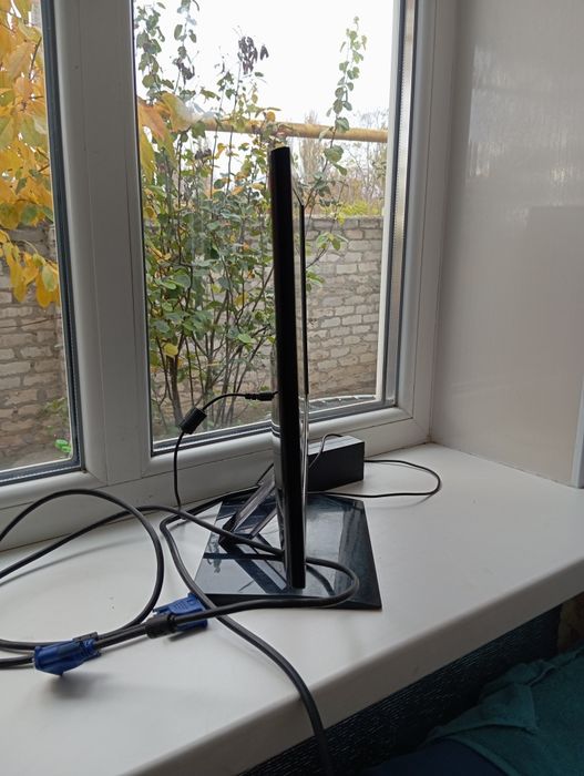 Монитор LG flatiron